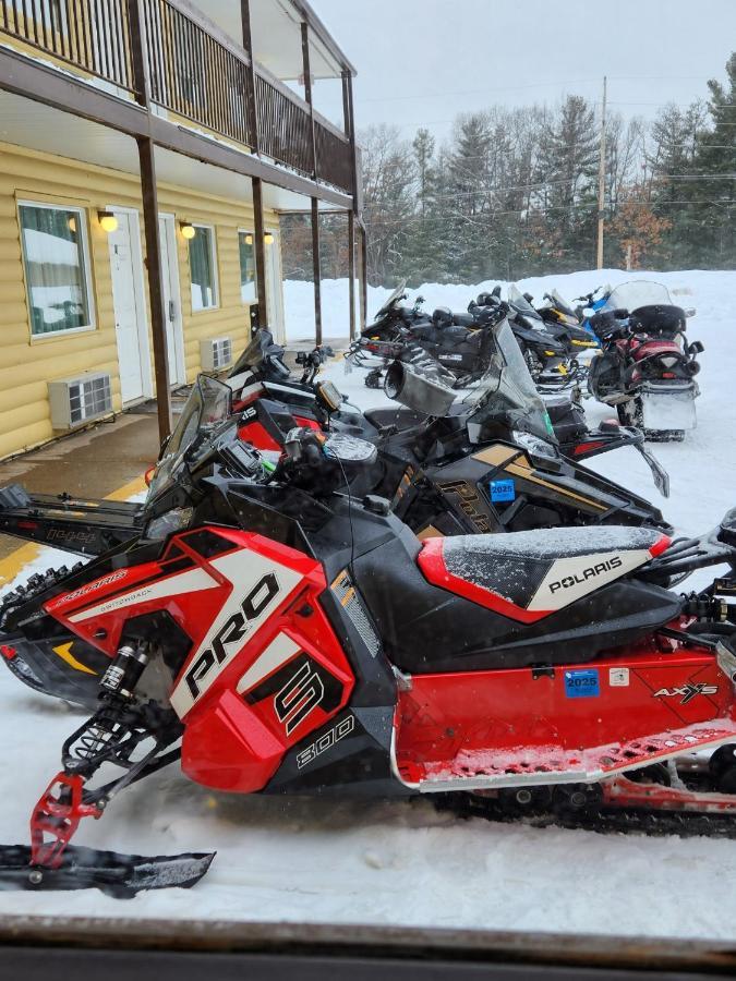 格兰特斯伯格汽车旅馆 Grantsburg 外观 照片